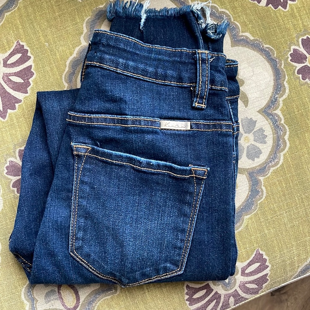 Dark washed Kan Cans